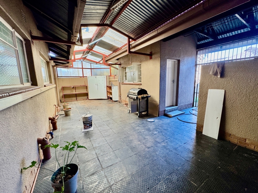 5 Bedroom Property for Sale in Potchefstroom North West